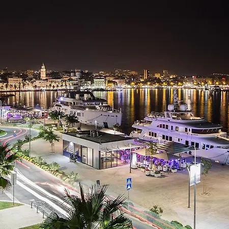 Summer Vibes * Split