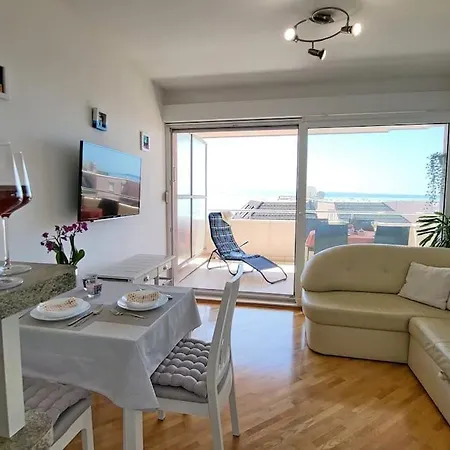 דירה Summer Vibes *